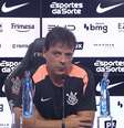 Fernando Diniz defendeu seu jeito explosivo durante entrevista coletiva  Foto: Reprodução/Youtube/Corinthians TV