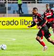  Foto: Gilvan de Souza/Flamengo - Legenda: Flamengo estreia com vitória na briga pelo penta continental / Jogada10