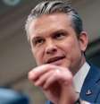 Pete Hegseth afirmou que os EUA obtiveram 'vitória militar com V maiúsculo'  Foto: Getty Images / BBC News Brasil