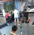 Jovem tem os dois joelhos quebrados após aparelho de academia ceder com 180 kg em Brasília (DF)  Foto: Arquivo Pessoal