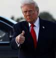 O presidente dos Estados Unidos, Donald Trump, ao desembarcar no aerporto de Miami, em 11 de abril de 2026 (imagem ilustrativa).  Foto: © Kevin Lamarque / Reuters / RFI