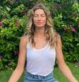 A mudança nos treinos de Gisele Bündchen, aos 45 anos, para manter o corpo forte: 'Posso pegar meu filho e não tenho dores nas costas'.  Foto: Reprodução/Instagram, @gisele / Purepeople