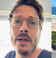 Apresentador brinca com posicionamento do palco e diz que corre risco de ver o show apenas “de costas” da janela de casa  Foto: Reprodução/Instagram/@fabioporchat