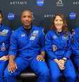 Actígrafo se parece com relógio digital, tem tecnologia brasileira para monitorar o sono e foi usado por astronautas da Artemis II  Foto: Divulgação/Nasa