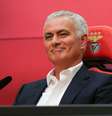 Mourinho dando sua coletiva de imprensa em sua chegada ao Benfica   Foto: Tânia Paulo / SL Benfica / Esporte News Mundo