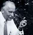 O psicólogo suíço Carl Jung (1875-1961) popularizou seu uso na psicologia como símbolo da psique. Jung teve grande importância ao desenvolver conceitos como inconsciente coletivo. Suas teorias influenciam a psicologia, espiritualidade e artes até hoje.  Foto: Domínio Público/Wikimédia Commons / Flipar