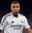 Mbappé teve uma temporada marcada por múltiplas lesões no Real Madrid, incluindo problemas no joelho e musculares.  Foto: Reprodução/@realmadriden via X / Estadão