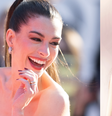 Anne Hathaway, de 'O Diabo Veste Prada 2', sobre chegar na casa dos 40 anos: 'Encontrei outro ritmo. Parei de me interessar por viver de forma travada e foquei no lado mais leve'.  Foto: Getty Images / Purepeople
