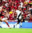 Jogo foi marcado por grandes disputas no meio-campo - Foto: Gilvan de Souza / Flamengo / Jogada10