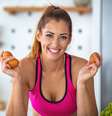 Prático e nutritivo, o ovo é uma opção acessível para reforçar a alimentação de quem pratica atividade física  Foto: Dragana Gordic | Shutterstock / Portal EdiCase