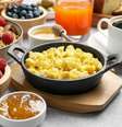 O ovo pode deixar o café de Dia das Mães mais especial  Foto: New Africa | Shutterstock / Portal EdiCase