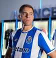 Jan Bednarek passou por momentos de terror em Portugal - Foto: Divulgação/ FC Porto / Jogada10