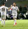 Neymar comemora gol do Santos na vitória contra o Red Bull Bragantino na Vila Belmiro Foto: MAURÍCIO DE SOUZA / AGIF