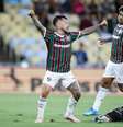 Lance do gol de Lucho Acosta no primeiro tempo –  Foto: Lucas Merçon/FFC / Jogada10