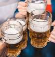 O consumo frequente e excessivo de cerveja tem sido acompanhado com atenção crescente por pesquisadores e profissionais de saúde. Em especial, pelos efeitos sobre o fígado e o sistema cardiovascular – depositphotos.com / IgorVetushko  Foto: Giro 10