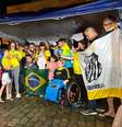 Festa na Rua Hercules Florence, no Morro da Santa Terezinha, em Santos, onde mora Neymar.  Foto: Vanessa Ortiz/Terra