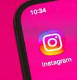 Ícone no app Instagram na tela do telefone.  Foto: Shutterstock / Xataka