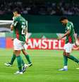 Jogadores do Palmeiras lamentam derrota diante do Cerro Porteño, em casa, pela fase de grupos da Libertadores  Foto: ROBERTO CASIMIRO/FOTOARENA/ESTADÃO CONTEÚDO