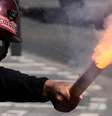 Manifestantes têm usado fogos de artifício e até mesmo explosivos em protestos contra o governo da Bolívia  Foto: DW / Deutsche Welle
