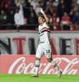 Luciano se torna o segundo maior artilheiro do São Paulo no século –  Foto: Rubens Chiri e Paulo Pinto / São Paulo / Jogada10
