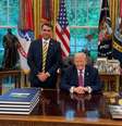 O senador Flávio Bolsonaro (PL-RJ) e o presidente dos Estados Unidos, Donald Trump.  Foto: Reprodução/Instagram