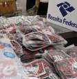 Carga escondia uniformes piratas de seleções e clubes brasileiros às vésperas da Copa do Mundo - Foto: Divulgação/Receita Federal / Jogada10