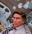 Um boneco cirúrgico substituiu o ator Jim Caviezel em alguns momentos das filmagens de 'Dark Horse'  Foto: Sala de TV