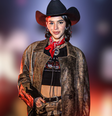 Tá liberado pensar em Festa Junina? Encontrei na [Nome da Loja(s)] looks impecáveis para mulheres 50+ brilharem no São João. Foto: AGNews / Purepeople