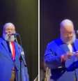Ed Motta, cantor, é atingido por rolha em show  Foto: Reprodução | Instagram
