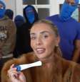 Bonnie Blue, influenciadora, confirma sua gravidez por meio de teste  Foto: Reprodução | Instagram