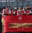 Arsenal arrasta milhares de fãs para celebração da conquista da Premier League no centro de Londres - Foto: Leon Neal/Getty Images / Jogada10