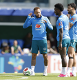 Neymar, Paquetá e Vini Jr durante treino da Seleção  Foto: Rafael Ribeiro/CBF