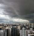 Na região Sudeste do Brasil, El Niño costuma causar ondas de calor e eventos climáticos extremos, como rajadas de vento e tempestades Foto: Tiago Queiroz/Estadão / Estadão