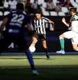 Vitinho durante o empate do Botafogo com o Coritiba Foto: Vítor Silva/Botafogo / Esporte News Mundo