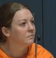 Amber Swain, de 35 anos, é suspeita de ter abusado de dois adolescentes que adotou Foto: Reprodução