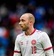 Jogador dinamarquês Christian Eriksen foi hospitalizado após sofrer um desmaio no jogo amistoso contra a Ucrânia  Foto: Ulrik Pedersen/NurPhoto via Getty Images