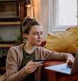 A experiência de compra no e-commerce não depende apenas de vender bem Foto: Halfpoint | Shutterstock / Portal EdiCase