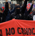 Os professores montaram um acampamento de protesto para exigir a revogação da Lei ISSSTE de 2007, que, segundo eles, afeta suas aposentadorias e benefícios. Eles também reivindicam aumentos salariais, a reintegração de professores demitidos e o início de um diálogo direto com a presidente mexicana Claudia Sheinbaum, entre outras demandas.  Foto: Gerardo Vieyra/NurPhoto via Getty Images