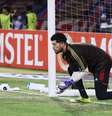 Augustín Rossi, goleiro do Flamengo, em aquecimento antes de jogo contra o Independiente Medellín pela Libertadores Foto: Daniel Gallo/Vizzor Image/Getty Images / Esporte News Mundo