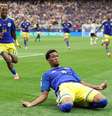 Livano Comenencia, número 8 de Curaçao, comemora o primeiro gol de sua equipe na Copa do Mundo contra Alemanha  Foto: Alexander Hassenstein/Getty Images