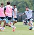 Nico González pode atuar em uma linha defensiva com cinco jogadores - Foto: Reprodução/AFA / Jogada10