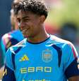 Treinador terá reforço de trio para a estreia –  Foto: Reprodução/SEFutbol / Jogada10
