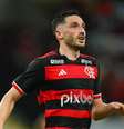 Viña em ação com a camisa do Flamengo Foto: Reprodução/Twitter Flamengo / Esporte News Mundo