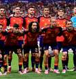 Na estreia diante de Cabo Verde, Cucurella, camisa 24, está entre os titulares, já carregando o status de mais novo reforço do Real Madrid  Foto: Buda Mendes/Getty Images