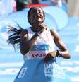 Assefa em Berlim 2023, quando estabeleceu o recorde mundial feminino de 2h11min53s (Foto: Fernanda Paradizo) Foto: Divulgação / Contra-Relógio