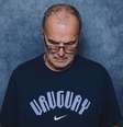 Bielsa em ensaio fotográfico para Copa do Mundo  Foto: Michael Regan - FIFA/FIFA via Getty Images