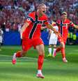 Gols de Haaland ajudaram a colocar a Noruega na liderança do Grupo I após a primeira rodada –  Foto: Divulgação / NFF / Jogada10