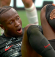Koné quebrou a perna  Foto: Reprodução/CazeTV
