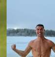 A emocionante homenagem ao passado feita por Cristiano Ronaldo em sua estreia na Copa do Mundo, que deixou os fãs em delírio e que fazia parte de seu estilo em campo.  Foto: Getty Images, Instagram @cristiano / Purepeople