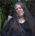 Por algum motivo, as mulheres têm maior probabilidade de serem controladoras de elite  Foto: amfAR / BBC News Brasil